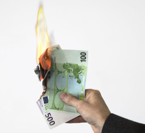 Geld+verbrennen.jpg